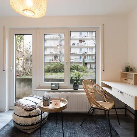 Perfektes Homeoffice Mit Wlan Gratis & Kuche Nahe Klinikum * מאנהיים